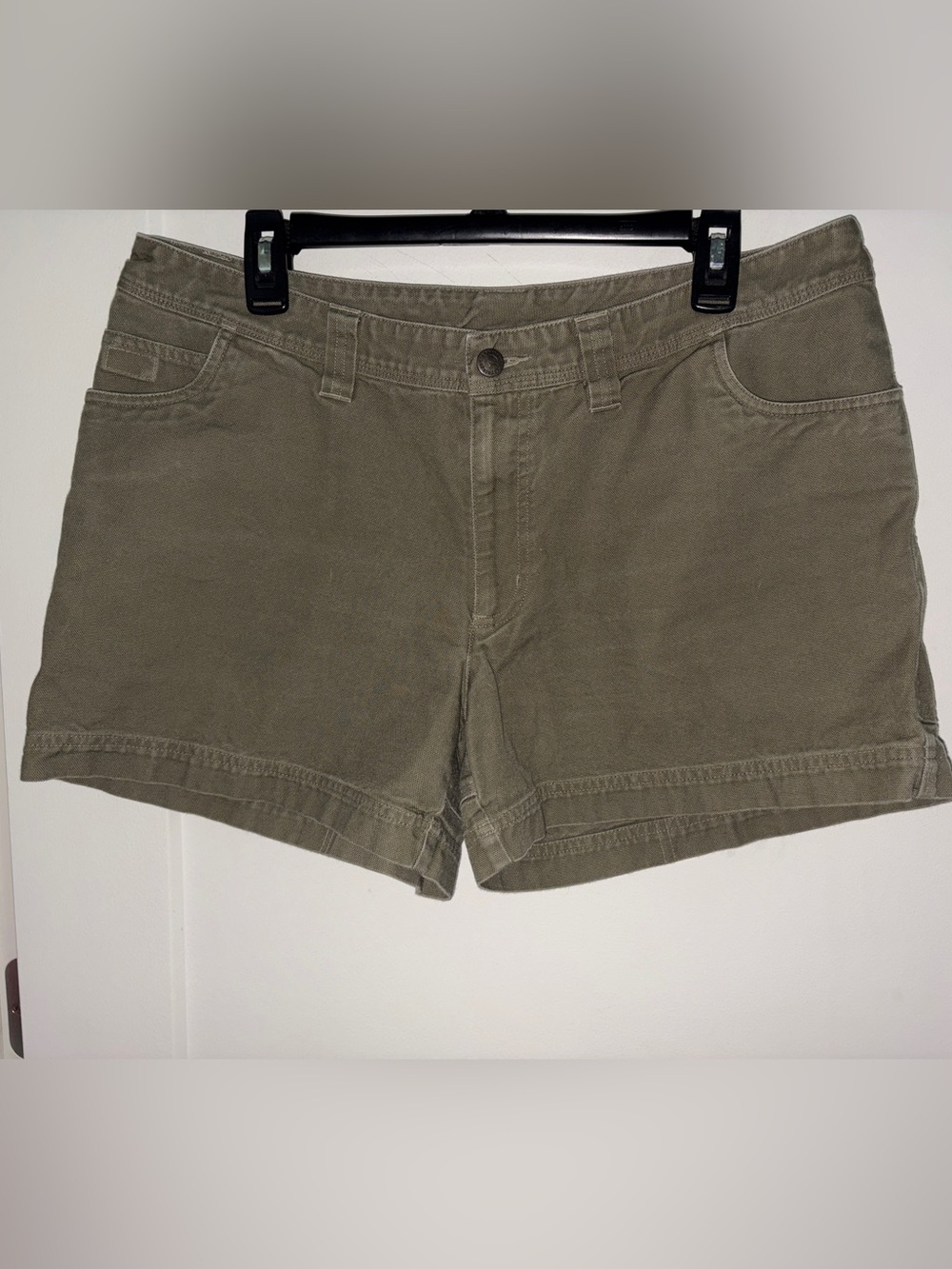 NWOT women's Patagonia cotton canvas shorts sz 14